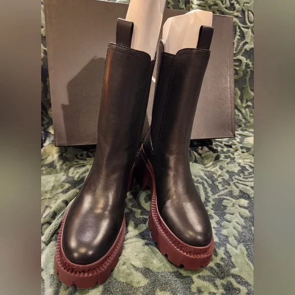 COACH Women's Alexa Leather Heeled Platform Chelsea Boots US 9 UK 7- New - Picture 2 of 8